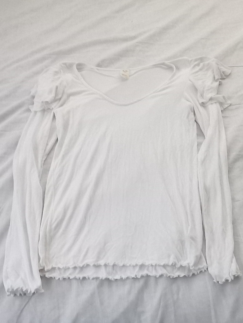 We The Free White Long-Sleeve Ruffle-Trim Tee Size L